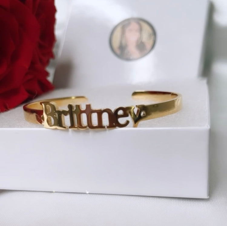 Custom name bangle